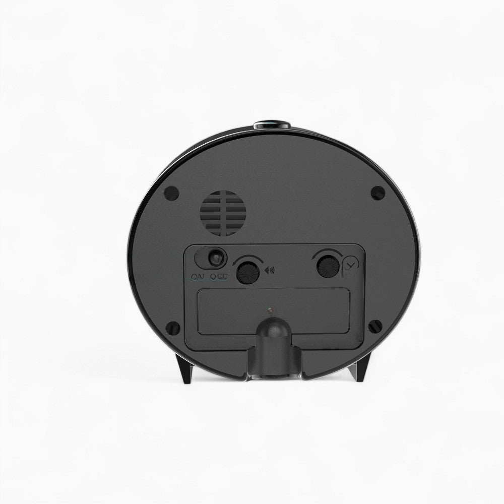 Kleiner analoger Wecker mit Batteriebetrieb