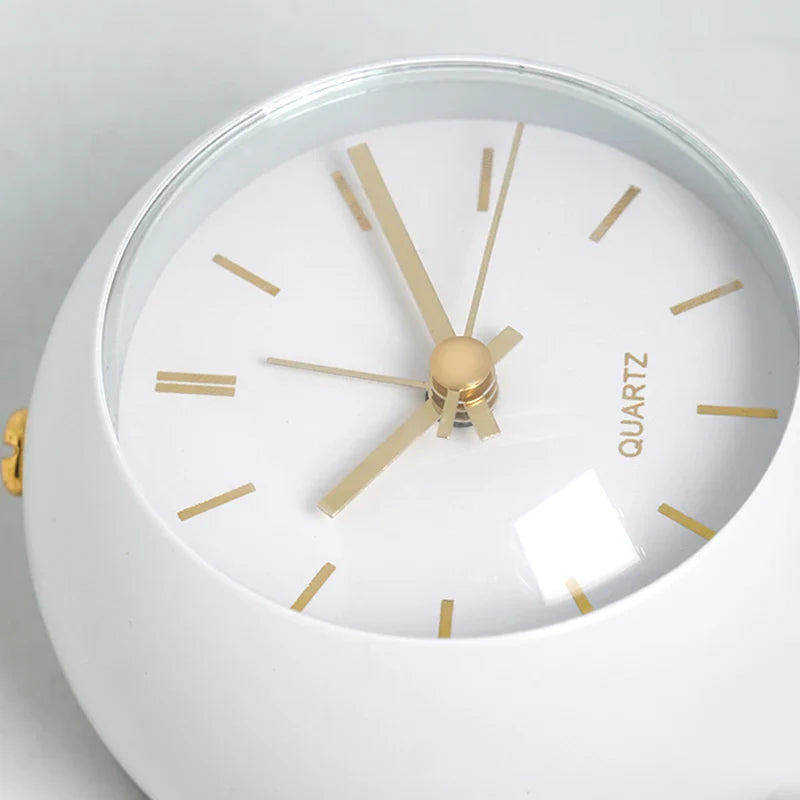 Réveil Vintage Sur Pied