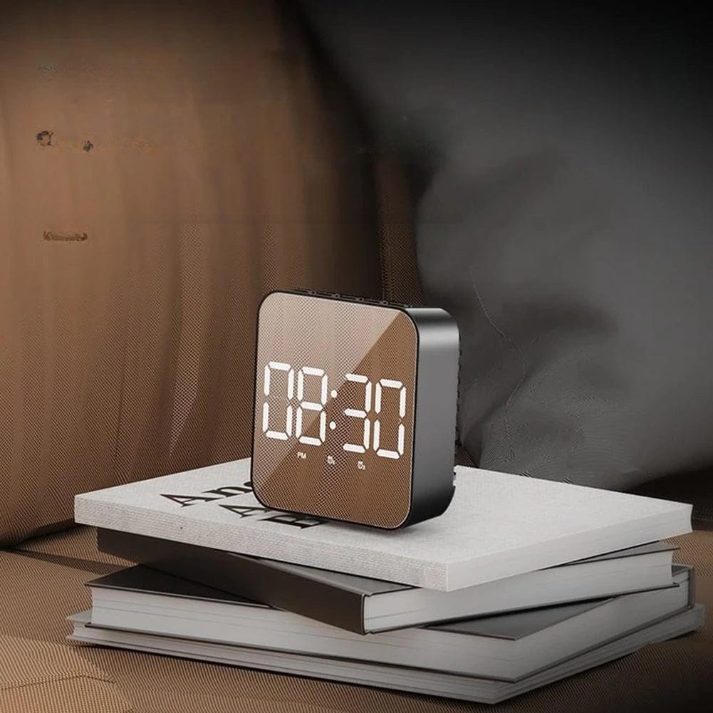 Digitaler Wecker mit Batterie