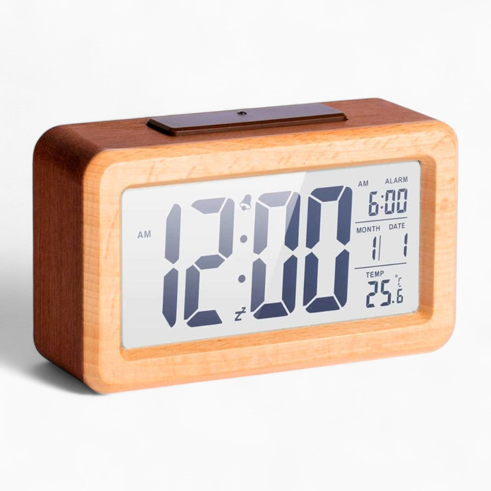 Digitaler Wecker aus Holz