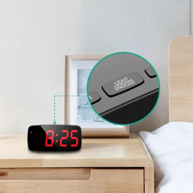 Digitaler Wecker, rote Anzeige, für Schlafzimmer